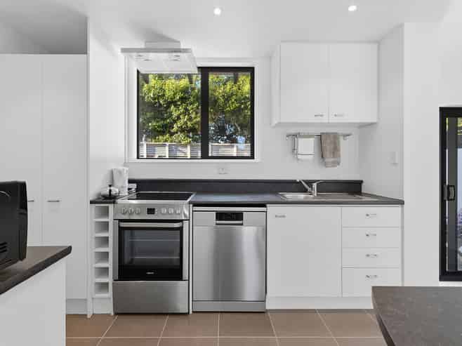 2/67A St Albans Street, Saint Albans