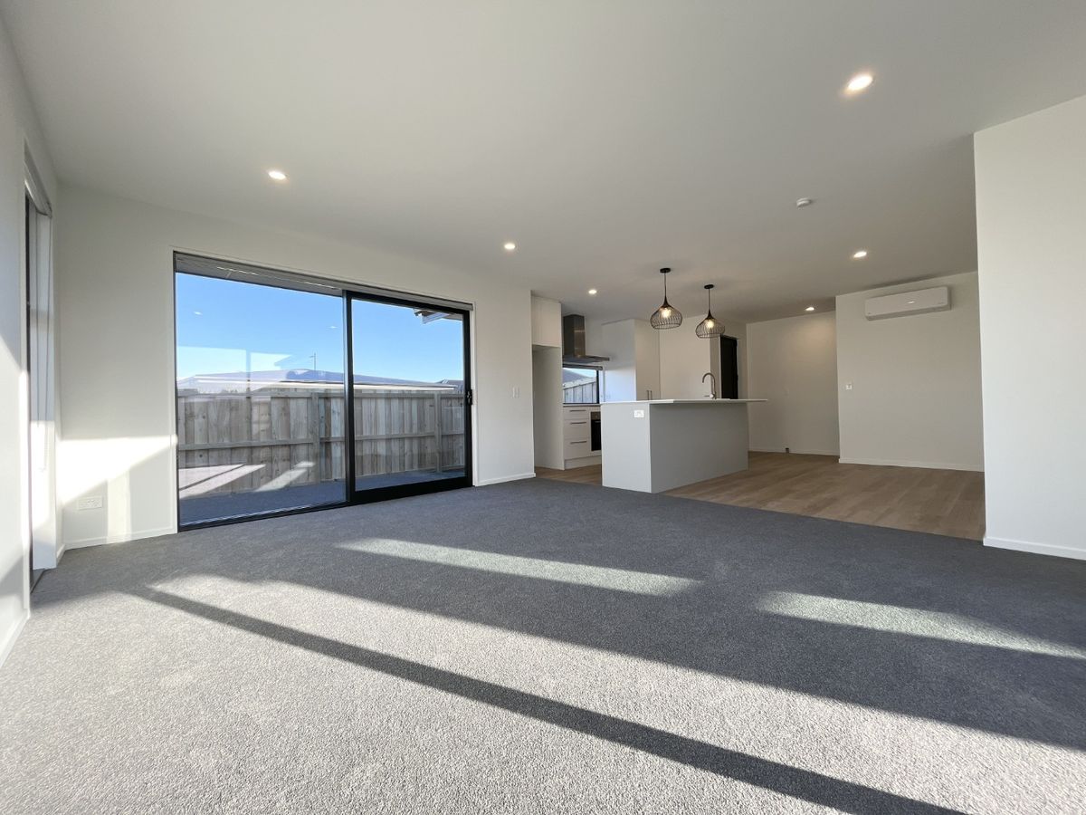 Brand new 4 bedroom home - Widok 4