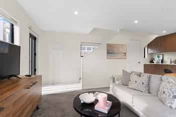 8 Moa Place, Christchurch Central