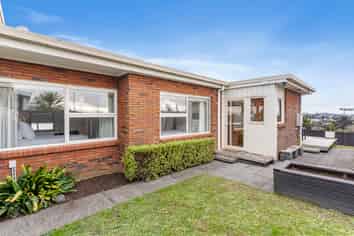 3/110 Sylvan Avenue, Northcote