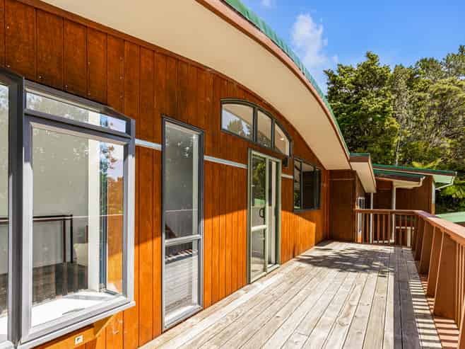 19 Te Aute Ridge Road, Bethells Beach