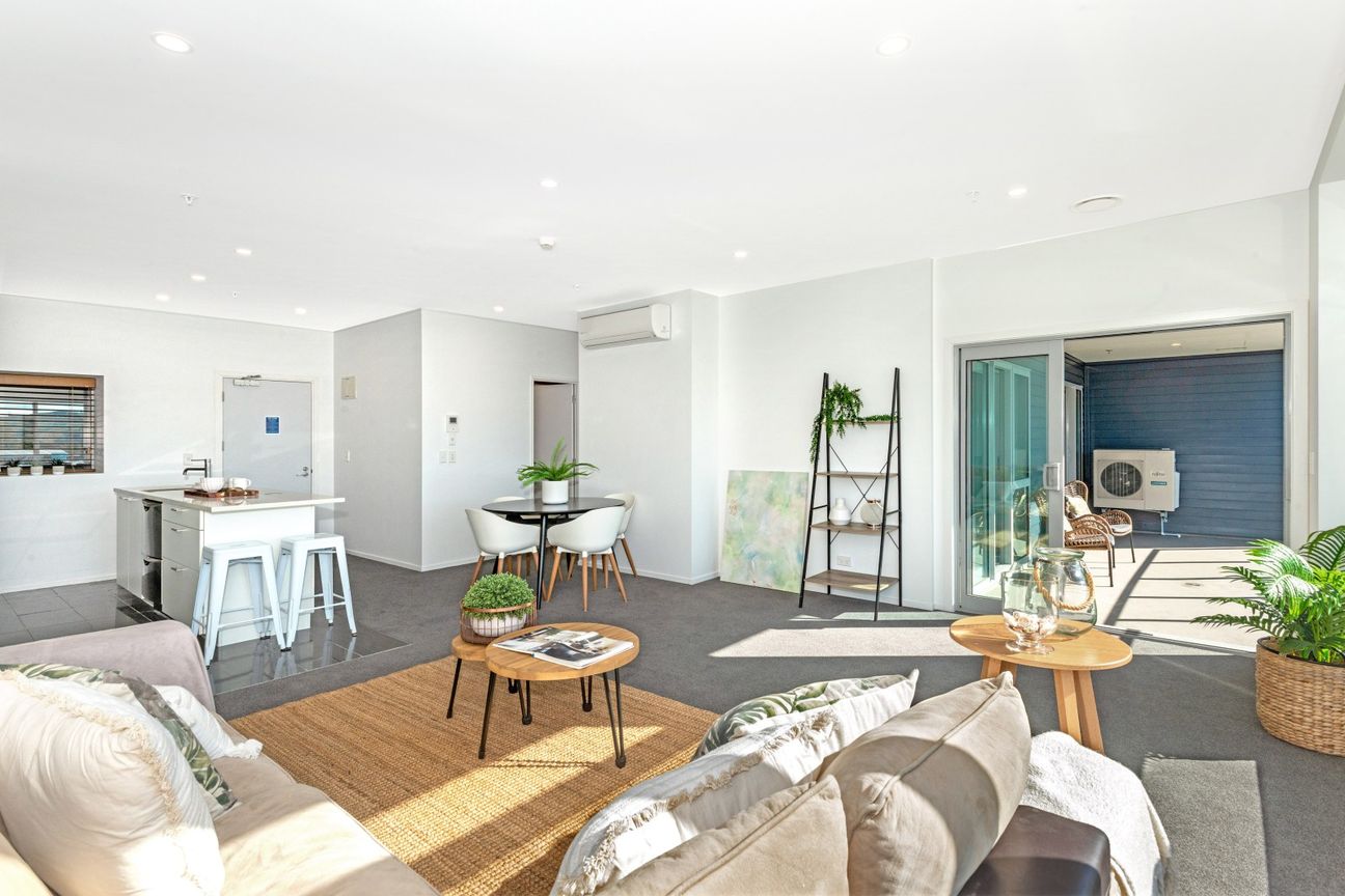 Waterfront living with city convenience - Widok 6