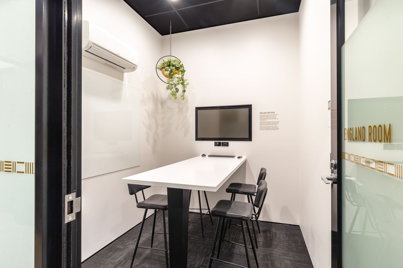 Functional Modern Office – pohled 4