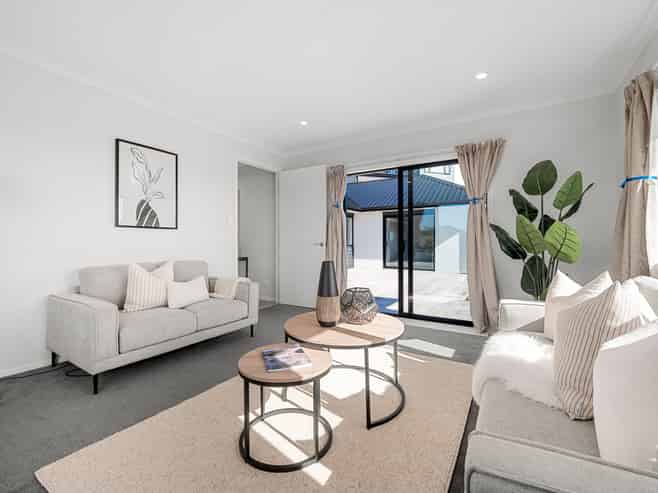 24 Drower Glen, Flagstaff