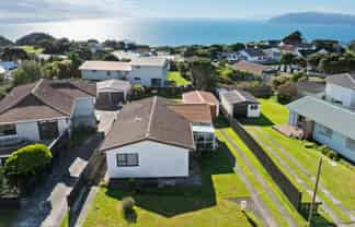 124 Pikarere Street, Titahi Bay