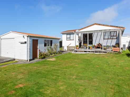 124 Pikarere Street, Titahi Bay