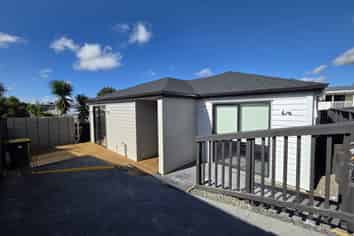 14a Riserra Drive, Ranui