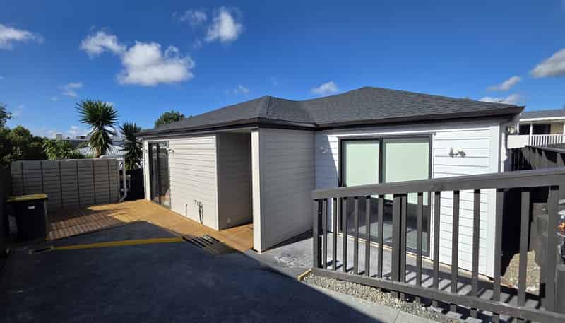 14a Riserra Drive, Ranui