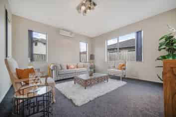 14 Helianthus Avenue, Flat Bush