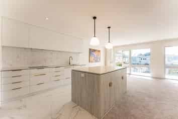 27/34 Waiwera Place, Waiwera