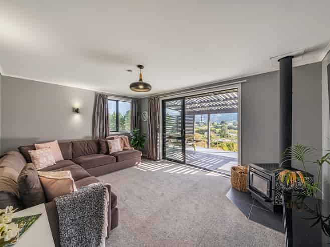 1712 State Highway 2, Kaitoke