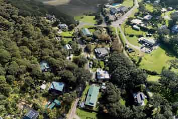 19 Garden Road, Great Barrier Island (Aotea Island)