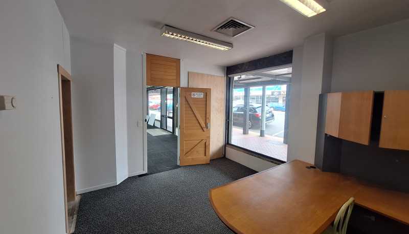 212 Broadway, Stratford