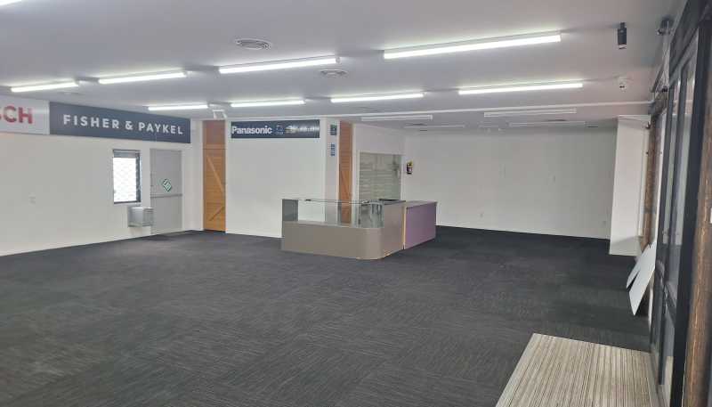 212 Broadway, Stratford