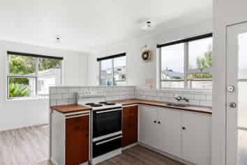 1B Fergusson Drive, Te Hapara