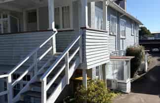 4/13 Tennyson Street, Mount Eden