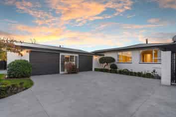 12 Petries Road, Woodend