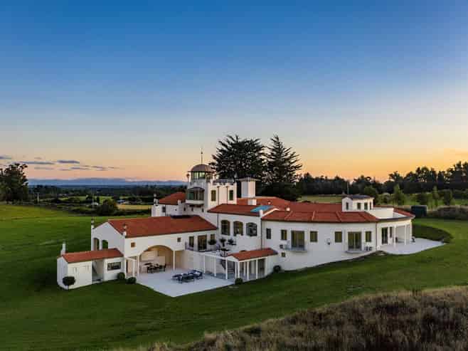 Bella Castello – Events Venue & Luxury Retreat For Lease