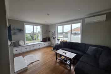 Manawatu / Whanganui - Address withheld