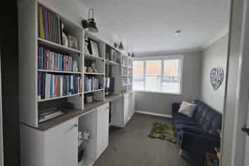 Manawatu / Whanganui - Address withheld