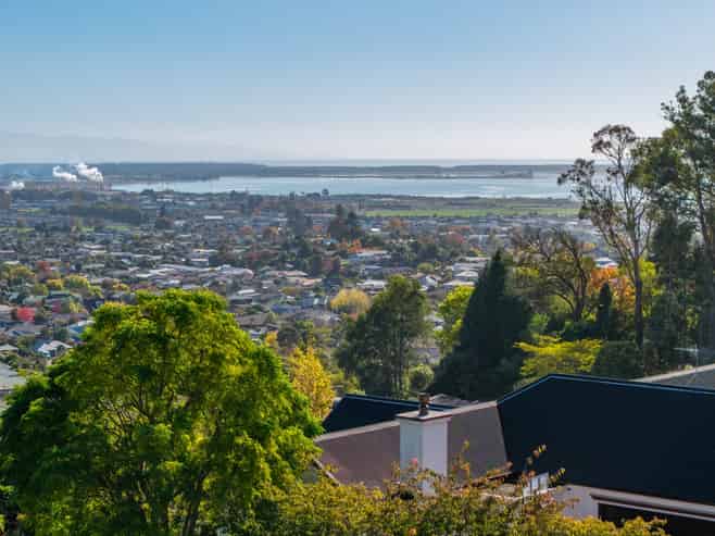 22 Hillplough Heights, Richmond