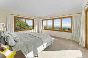 22 Hillplough Heights, Richmond