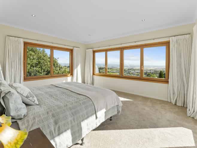 22 Hillplough Heights, Richmond