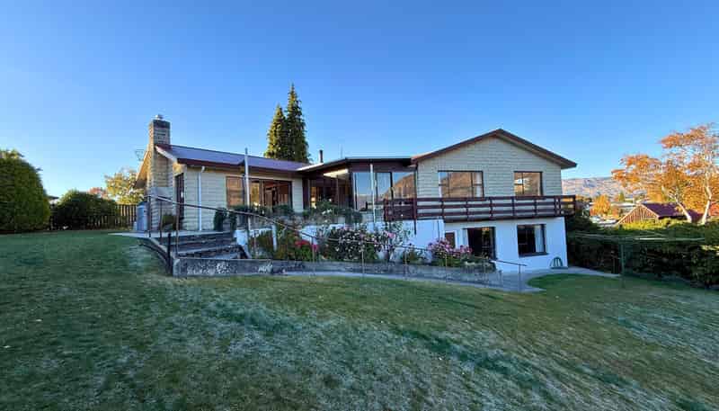 47 Hunter Crescent, Wanaka