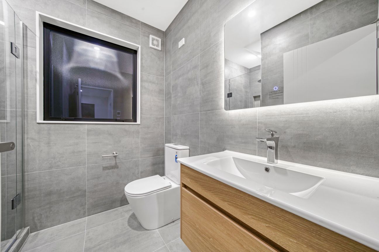 Brand New, Smart Design, Move-In Ready - Altro