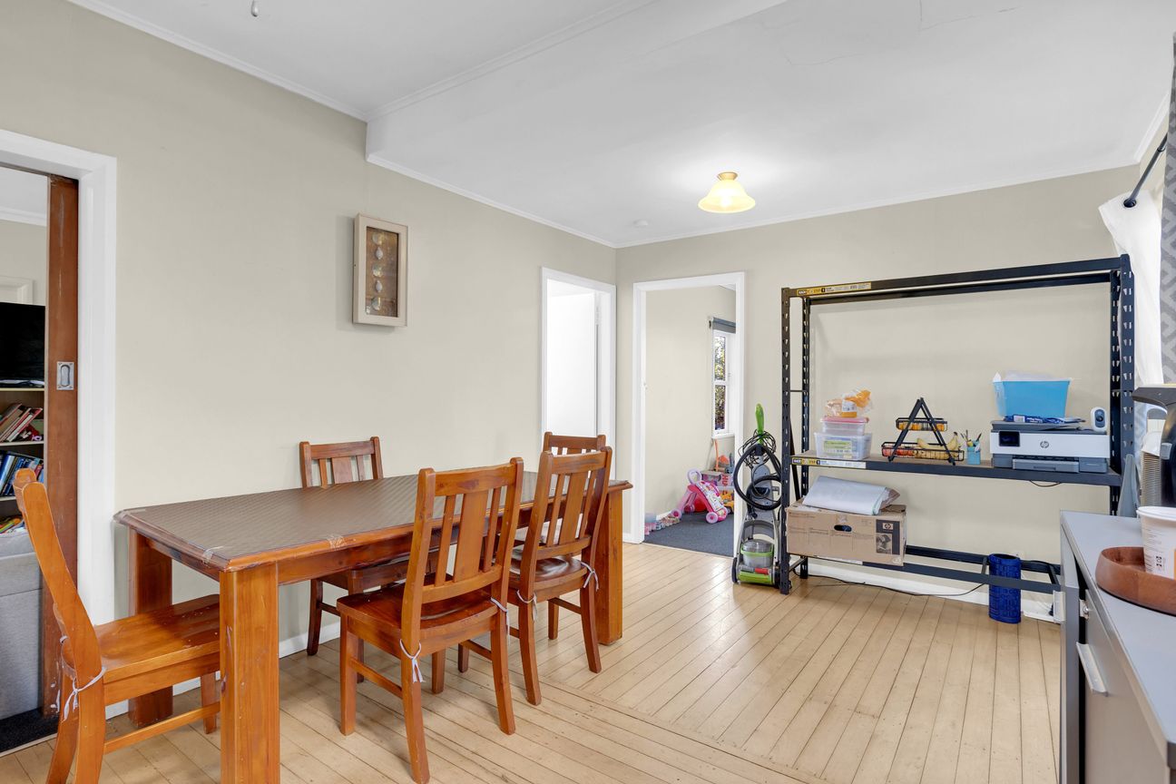 Timeless 4 Bedroom Brick Home - Ansicht 6