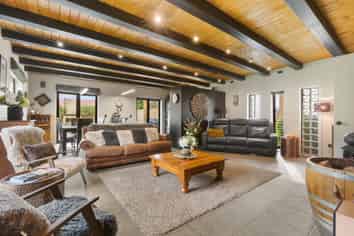 32 Rockhaven, Albert Town