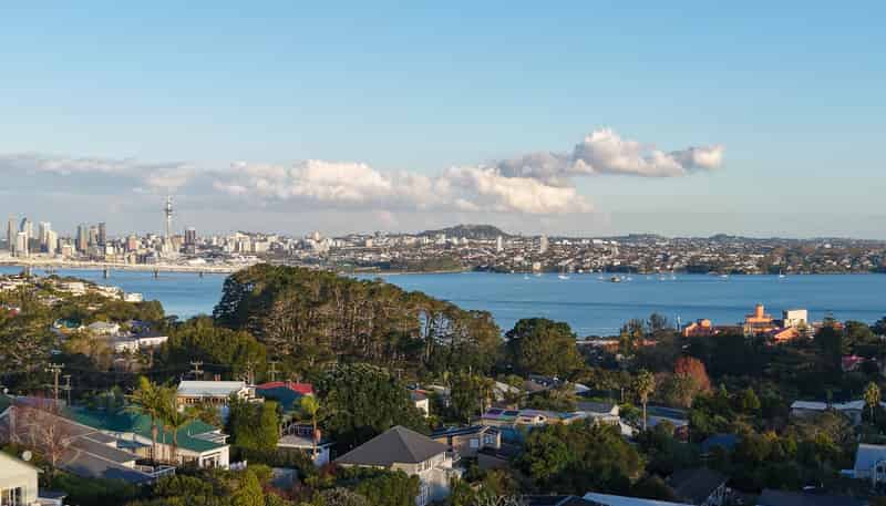 1/16 Colonial Road, Birkenhead