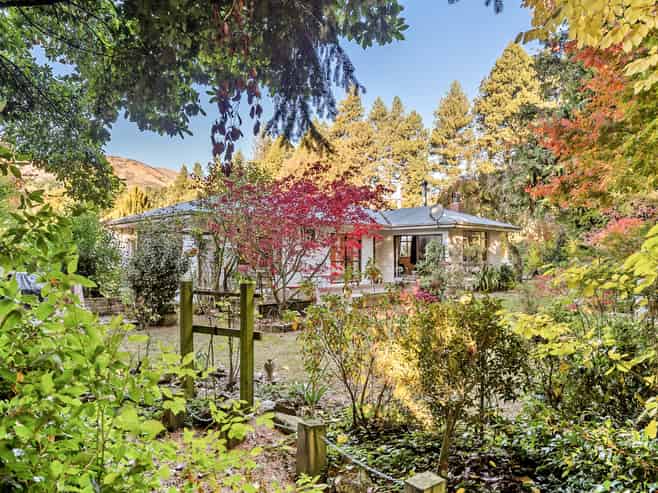 822 Kane Road, Hawea Flat