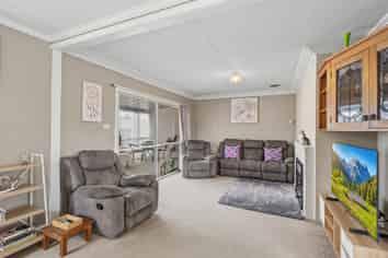 22 Orwell Crescent, NEWFIELD