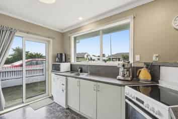 22 Orwell Crescent, NEWFIELD