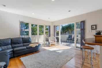 38 Kuripaka Crescent, The Gardens