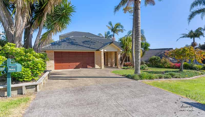 38 Kuripaka Crescent, The Gardens