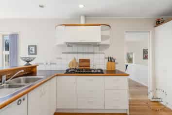 38 Kuripaka Crescent, The Gardens