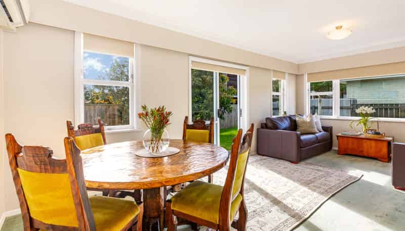 11 Anthony Grove, Paraparaumu Beach