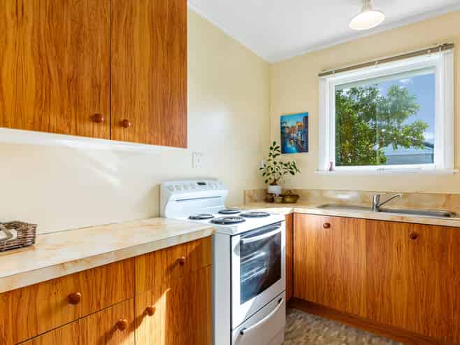11 Anthony Grove, Paraparaumu Beach