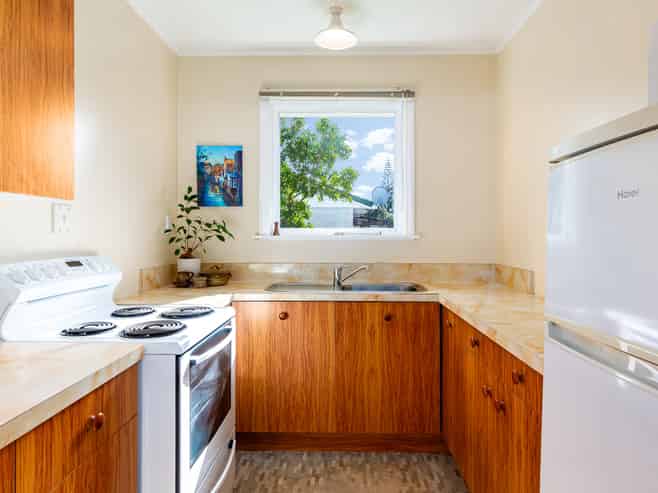 11 Anthony Grove, Paraparaumu Beach
