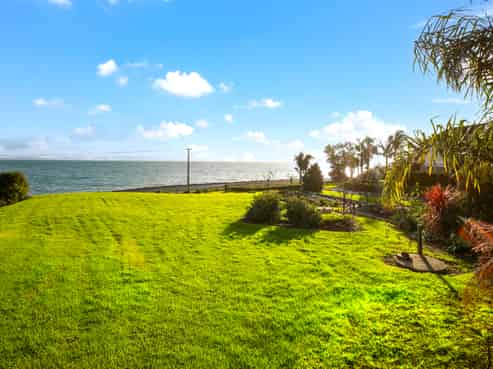 7 Ngarimu Heights Row, Thornton Bay