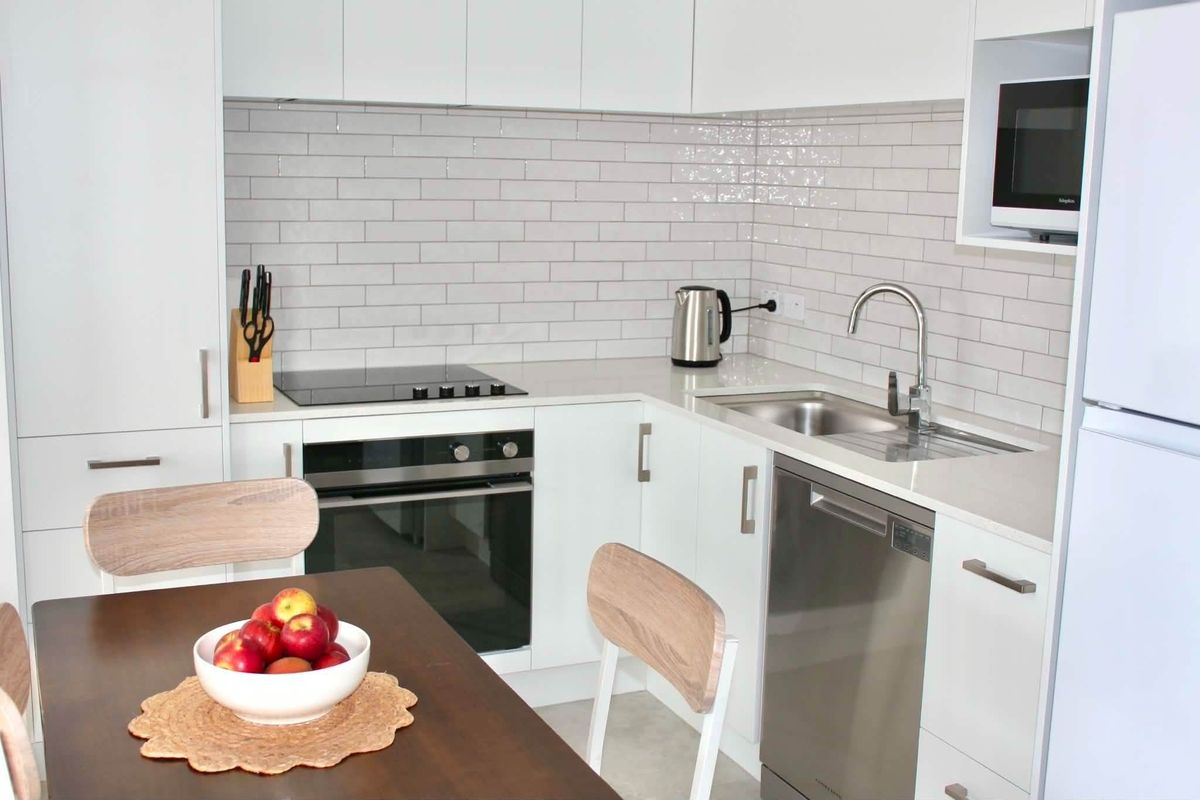 As new flat in Milldale (lawn maintenance & WI... - Widok 3