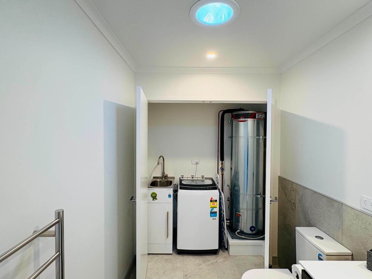 As new flat in Milldale (lawn maintenance & WI... - Więcej