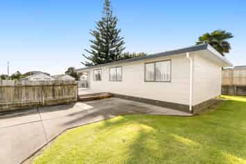 16 Lagoon Place, Poike