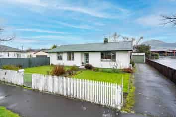 17 Ayr Street, Mosgiel