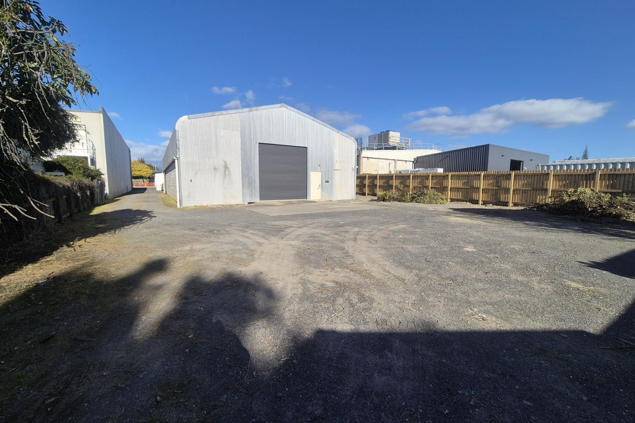 Workshop on Otaki Main Strip – pohled 3