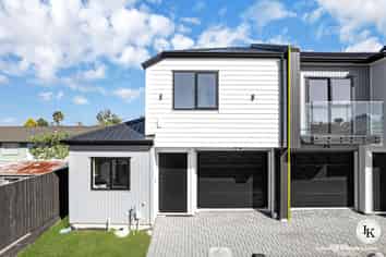 8D Benton Place, Manurewa