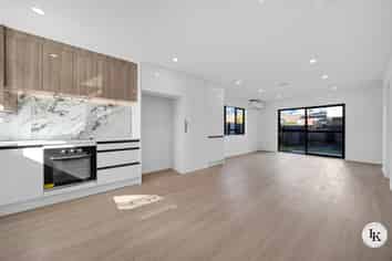 8D Benton Place, Manurewa