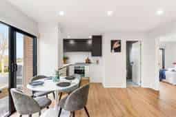 43B Mirrabooka Ave, Botany Downs